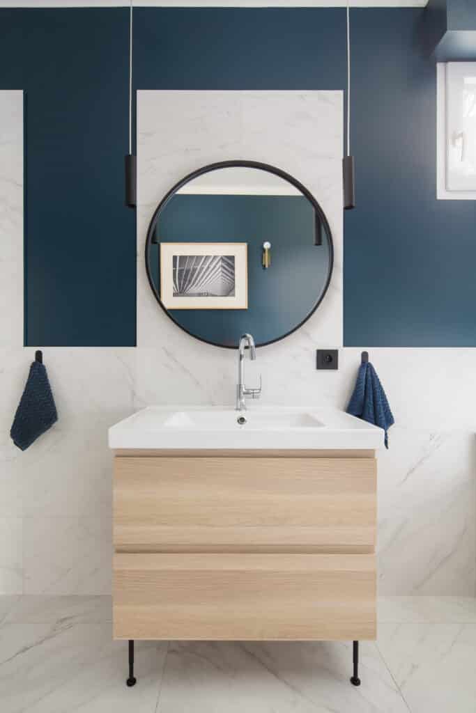 Salle de bain rénovée par Azurix à Paris