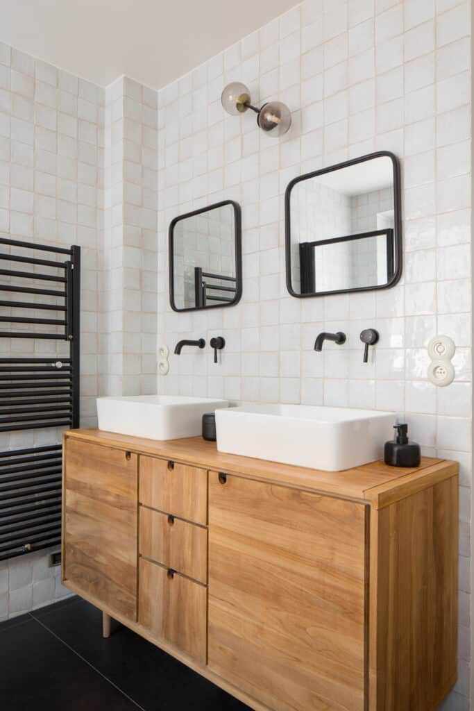 Salle de bain rénovée par Azurix à Paris