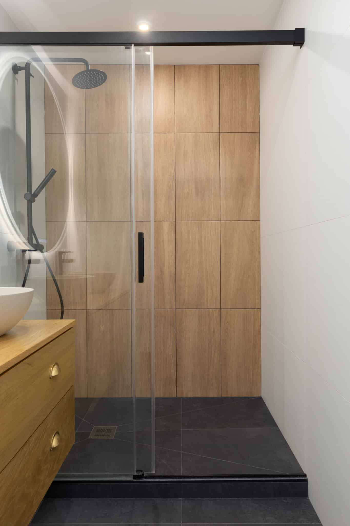 Détail rénovation salle de bain à Paris 12ème - Azurix