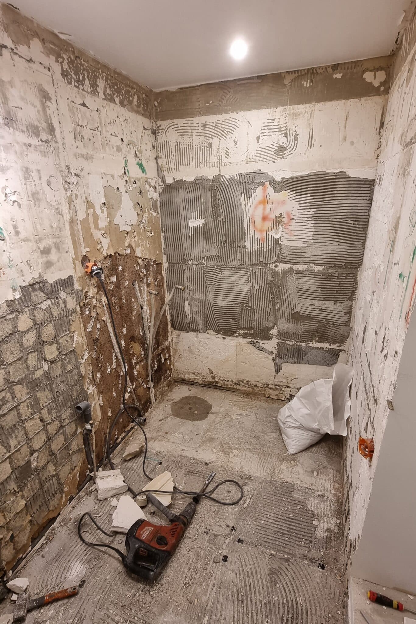 Détail rénovation salle de bain à Paris 12ème - Azurix