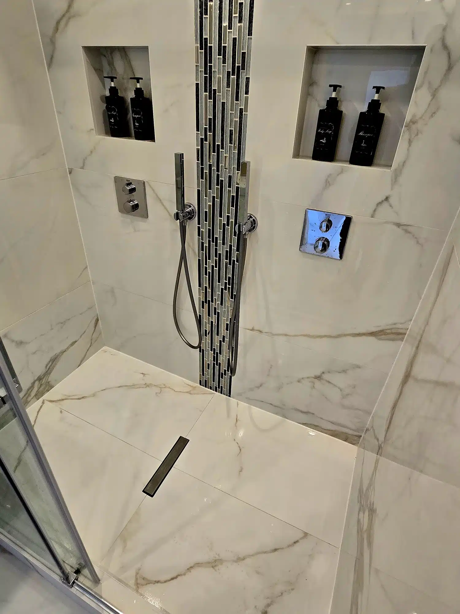 Salle de bain clé en main réalisée à Paris 13