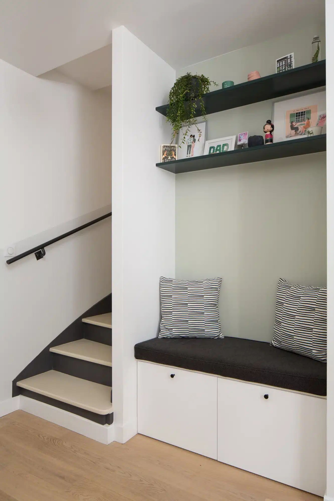 Menuiserie sur mesure sous escalier